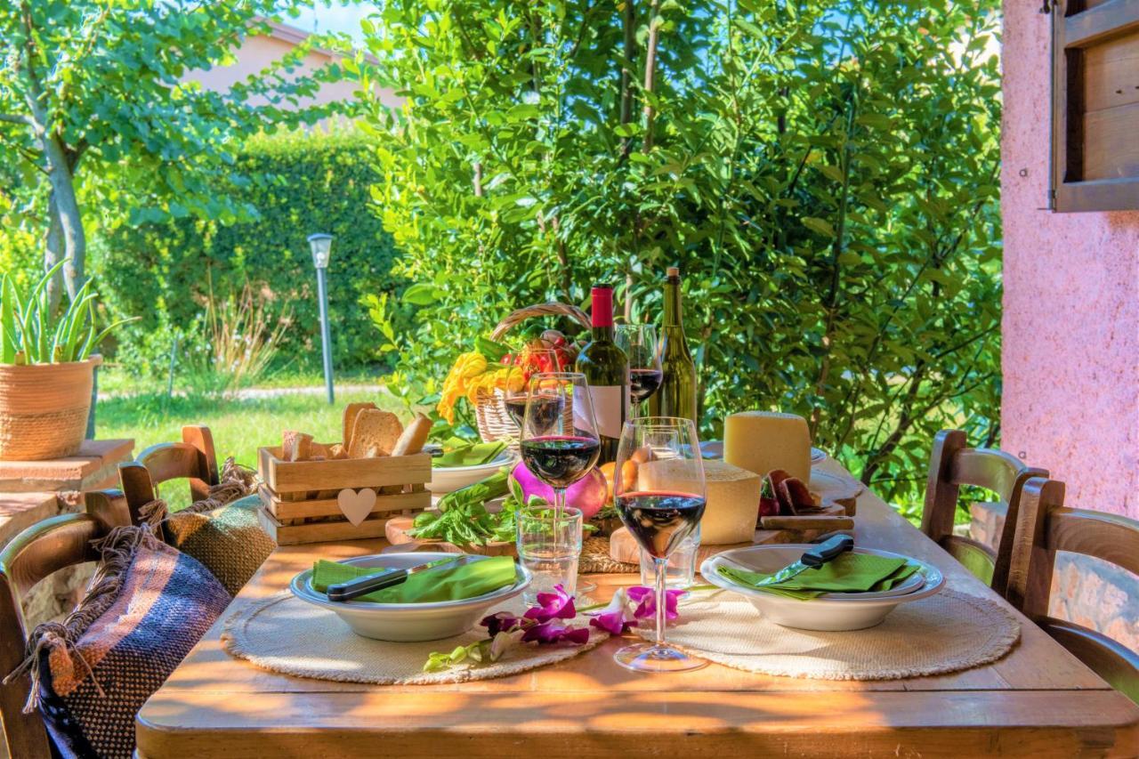 Hostly - Country House Donoratico - Only For Families Eksteriør bilde